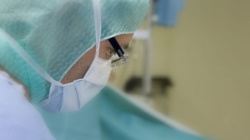 Chirurgové se nestačili při obyčejném odstranění nádoru divit. Ilustrační foto