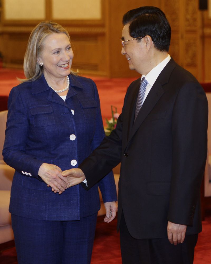 Ministryně zahraničí USA Hillary Clintonová a čínský prezident Chu Ťin-tchao
