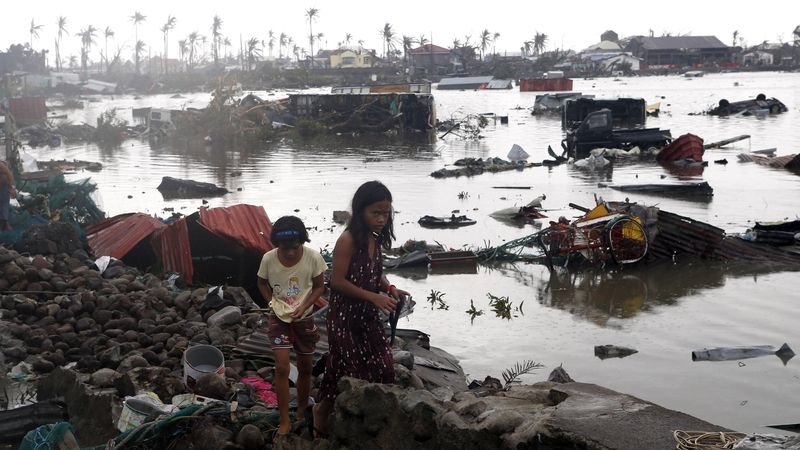 Následky tajfunu Haiyan jsou děsivé.