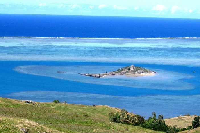 Jeden z malebných ostrůvků obklopujících Rodrigues.
