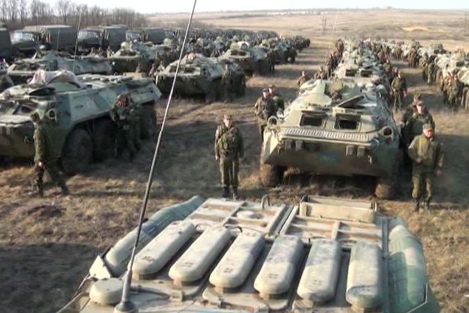 BEZ KOMENTÁŘE: Ruské vojenské jednotky u hranic s Ukrajinou
