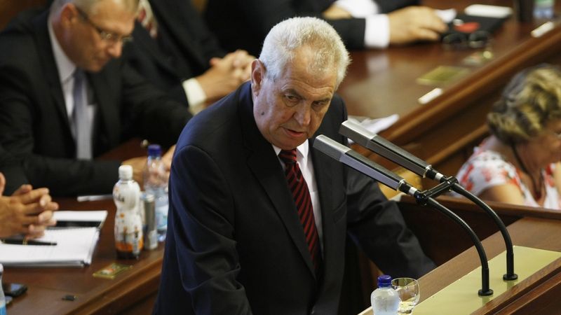 Prezident Miloš Zeman při projevu k poslancům před středečním hlasováním o důvěře vládě premiéra Jiřího Rusnoka.