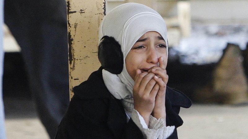 Jedenáctiletá Hana Lazímová truchlí za svého otce, který v bagdádském Sadrově městě zemřel při výbuchu bomby.