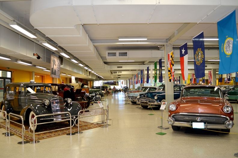 Výstava American classic cars v Ostravě na Černé louce 21.7.2014.