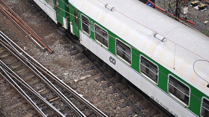 V Praze ukradli kabely, provoz vlaků je omezen