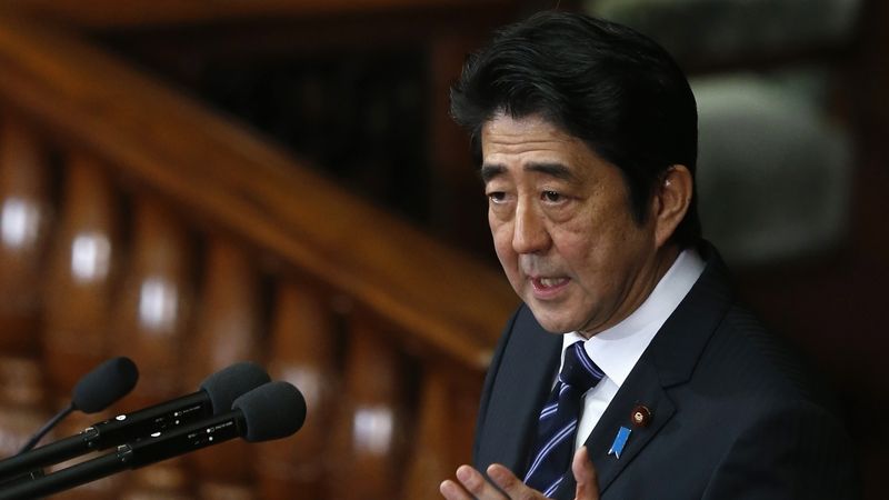 Japonský premiér Šinzó Abe při projevu v parlamentu