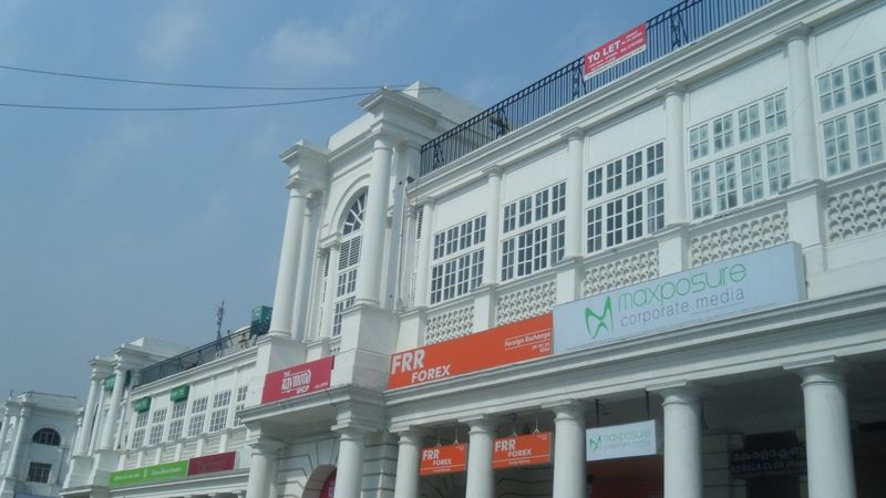 Connaught place je obchodním centrem Dillí 