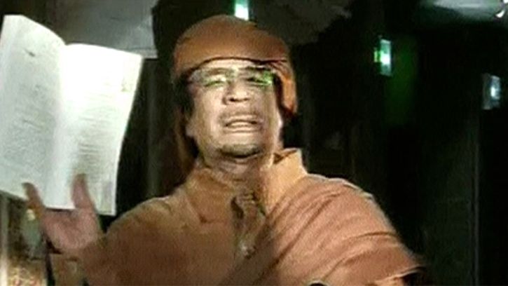 Muammar Kaddáfí při svém televizním vystoupení