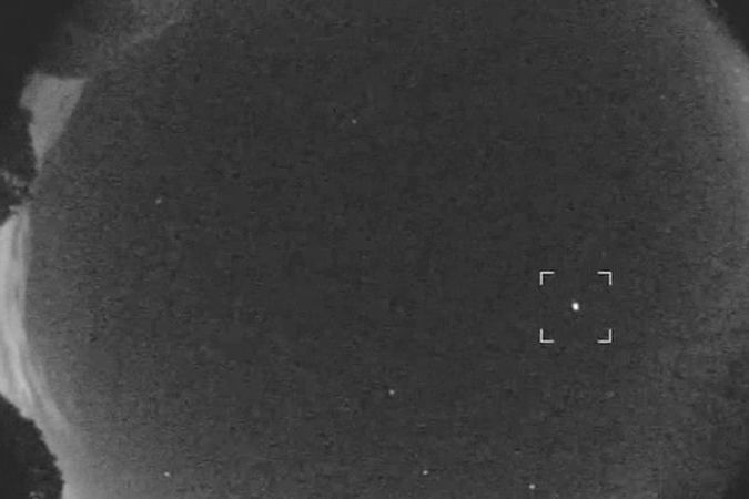 BEZ KOMENTÁŘE: Meteor zářil na obloze jako Jupiter