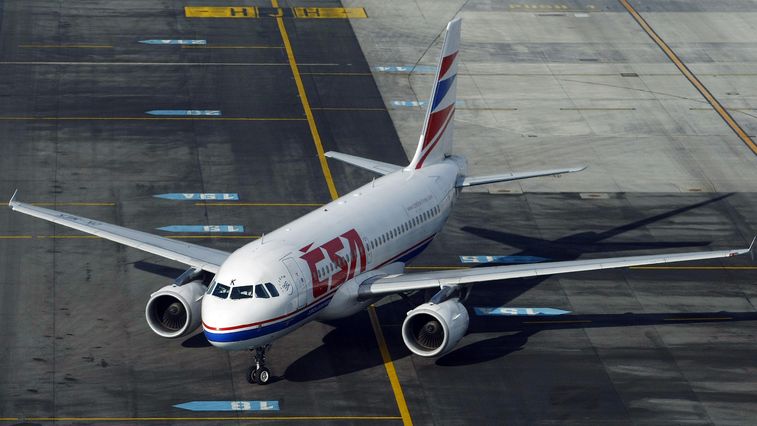 Letadlo ČSA na pražském letišti
