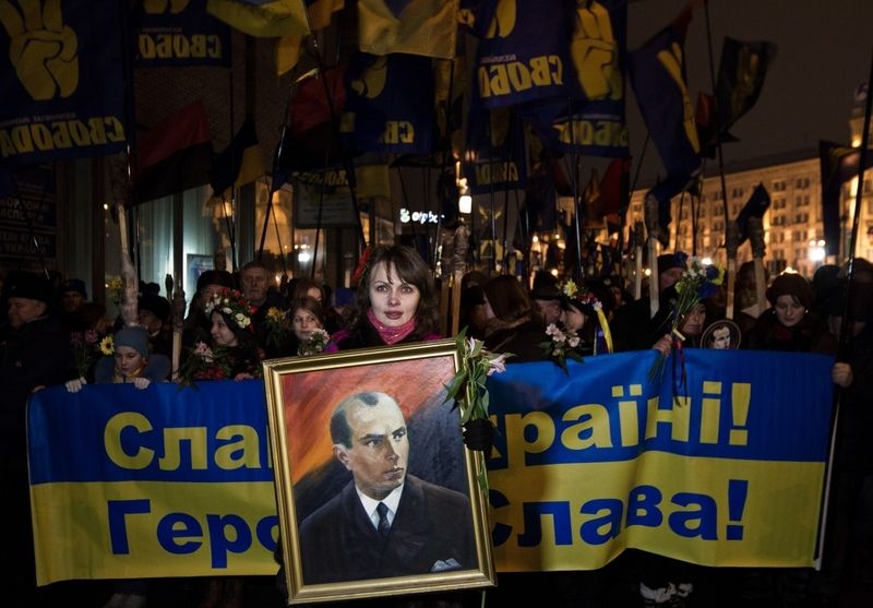 Ukrajinci v Kyjevě v lednu připomínali Stepana Banderu