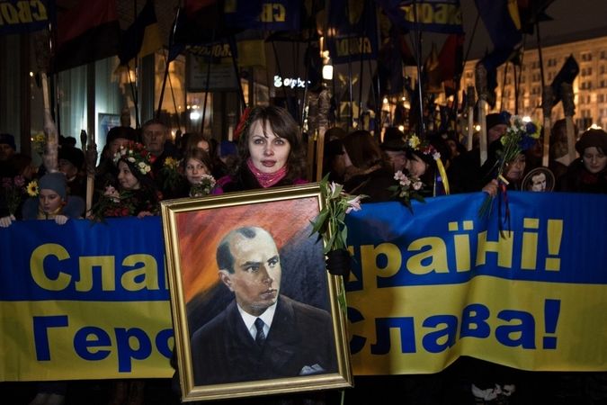 Ukrajinci v Kyjevě v lednu připomínali Stepana Banderu