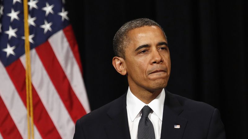 Prezident USA Barack Obama při proslovu k pozůstalým po řádění šíleného střelce v Newtownu v Connecticutu.