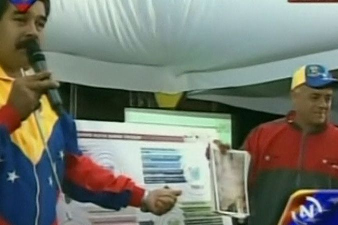 Venezuelským dělníkům se prý zjevil duch bývalého prezidenta Cháveze