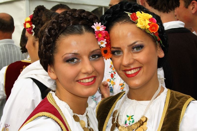 Mezinárodní folklorní festival v Klatovech nabízí krásné tance, písně a bohatství krojů 