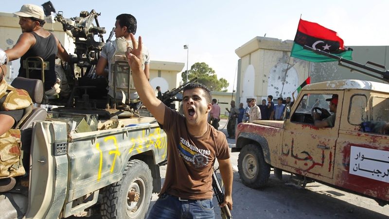 Povstalci slaví v komplexu Muammara Kaddáfího