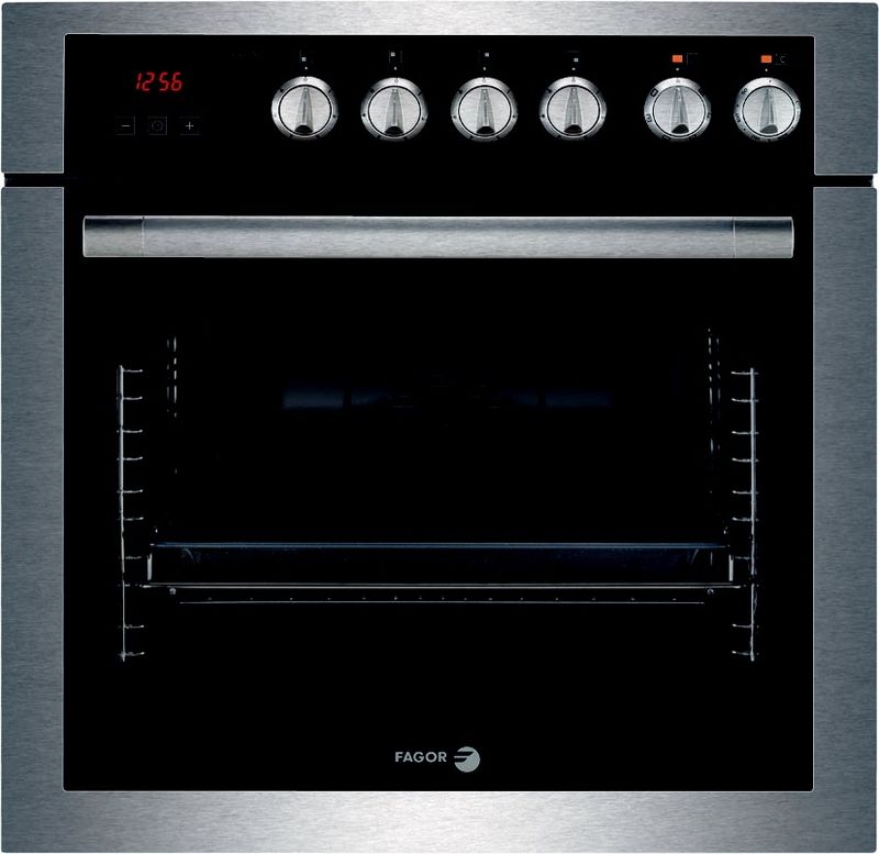 Vestavná pečicí horkovzdušná trouba 6H475A X (od 6949 Kč) má 6 programů pečení, smalt TopSlide se snadným čištěním, displej udávající teplotu a čas. Dodává se s hlubokým smaltovaným plechem a systémem snadného vyjímání plechu Pull-systém.