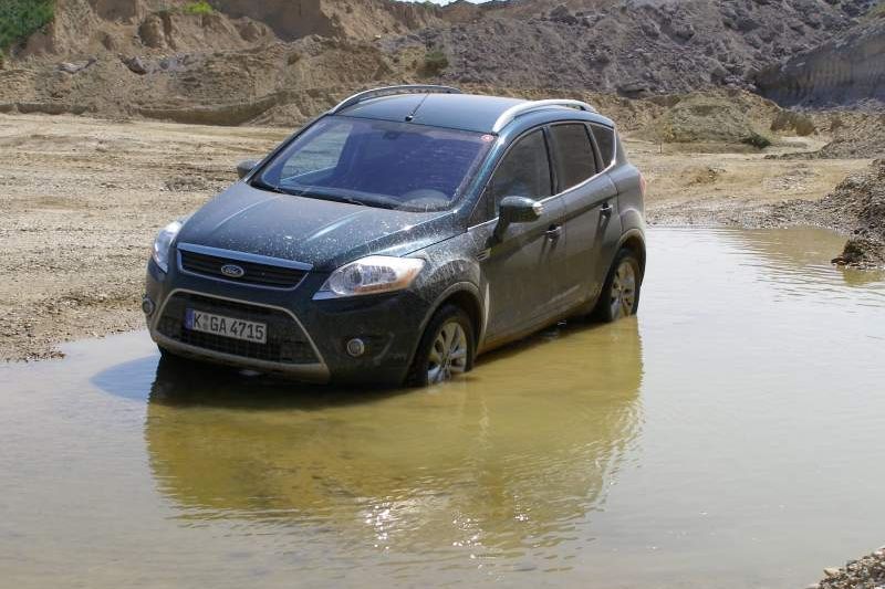 První SUV od Fordu jsme vyzkoušeli v pískovně několik dnů před zahájením prodeje v Česku.