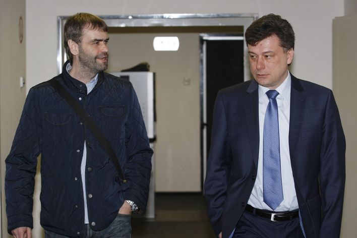 Ředitel ÚOOZ Robert Šlachta (vlevo) a ministr spravedlnosti Pavel Blažek.