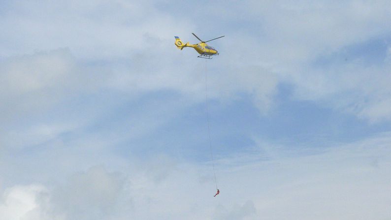 Vrtulník záchranářů v akci. Ilustrační foto