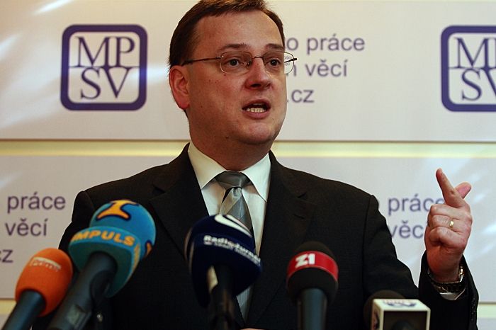 Ministr práce a sociálních věcí Petr Nečas (ODS)