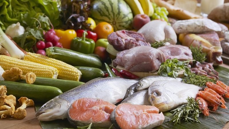 Dobrou prevencí nemoci je maso mořských ryb, zelenina a ovoce.