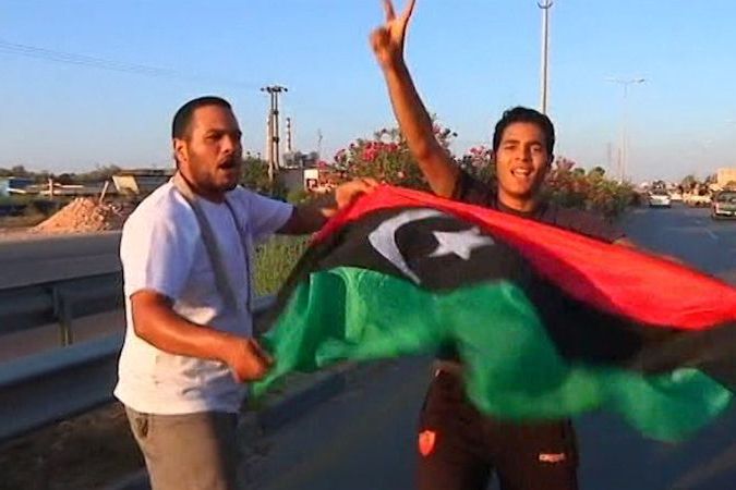 BEZ KOMENTÁŘE: Povstalci slaví před branami Tripolisu