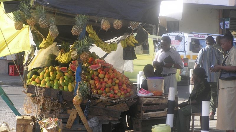 Stánek s ovocem v Mombase