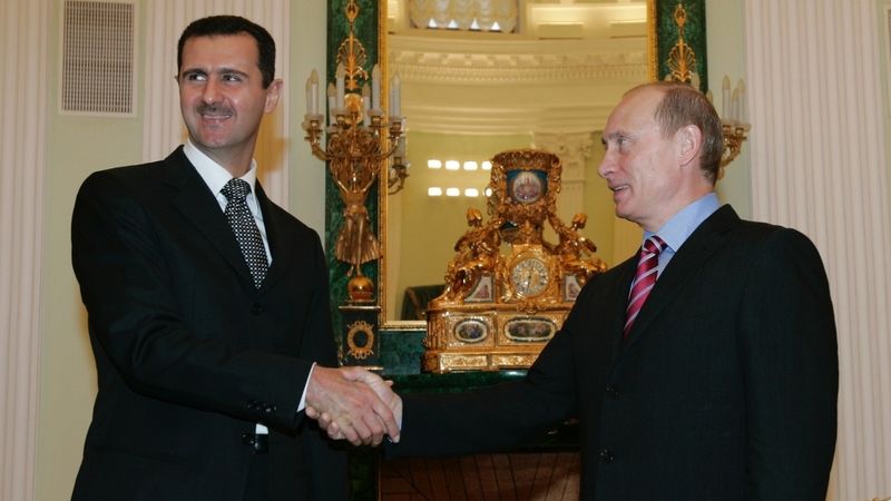 Syrský prezident Bašár Asad (vlevo) s ruským protějškem Vladimirem Putinem na snímku z roku 2008