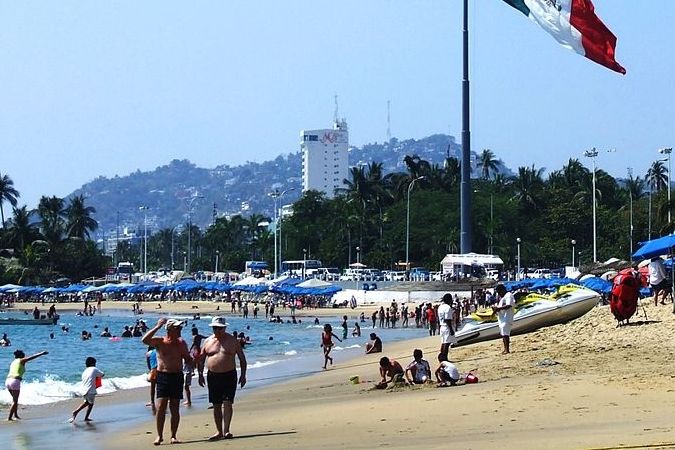 Acapulco je nejstarší z mexických letovisek.