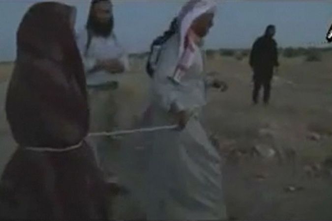 Islamisté zveřejnili video kamenování ženy kvůli nevěře