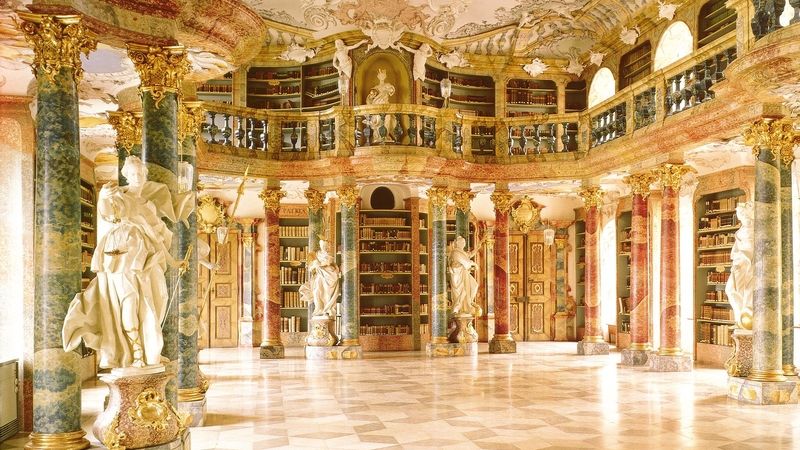 Knihovna kláštera Wiblingen skýtá úchvatnou podívanou