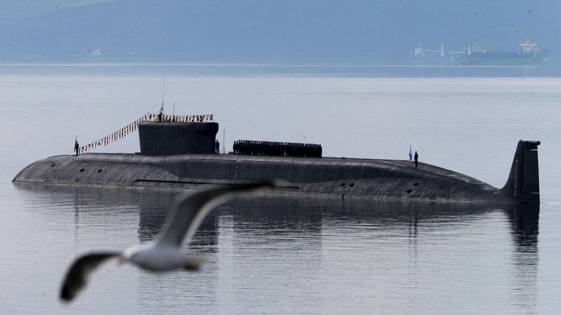 Ruská ponorka Jurij Dolgorukij na snímku z června letošního roku