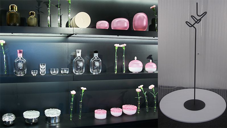 Tradiční česká značka Rückl na Designbloku představila novou kolekci broušeného skla ve speciální instalaci (vlevo). Zaujala i kolekce Špagety od dua Herrmann a Coufal.