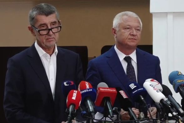 Jaroslav Faltýnek a Andrej Babiš během tiskové konference