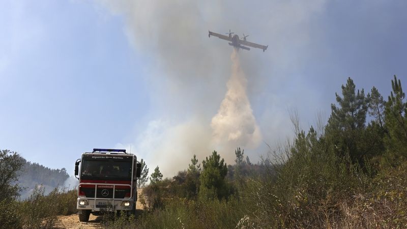 Portugalsko sužují rozsáhlé požáry.