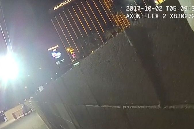 BEZ KOMENTÁŘE: Útok v Las Vegas z pohledu zasahujícího policisty