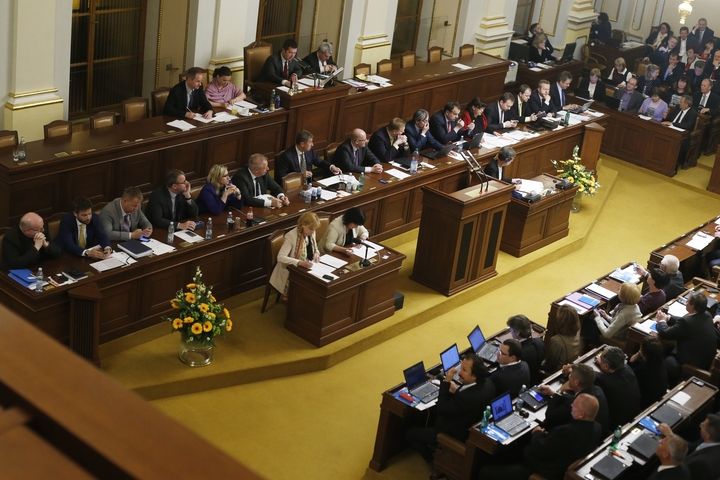 Vláda premiéra Sobotky při jednání Poslanecké Sněmovny