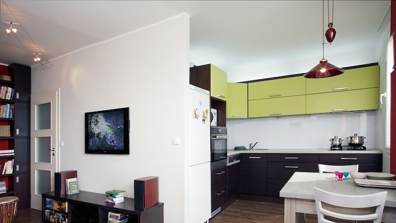 Obývací pokoj je propojen s kuchyňským koutem. 