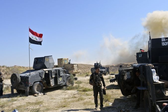 Irácké protiteroristické jednotky na jižním okraji Fallúdže 