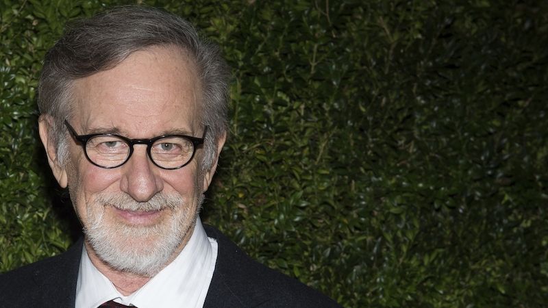 Spielberg se omlouvá žralokům. Po jeho Čelistech se stali lovnou zvěří