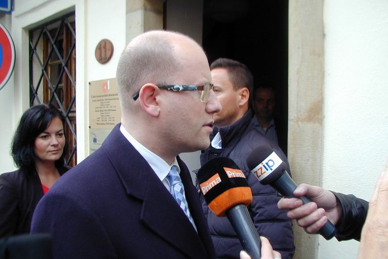 Předseda ČSSD v Olomouci před schůzkou s obviněným hejtmanem Jiřím Rozbořilem