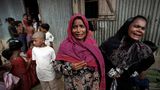 Hodiny mě znásilňovali, do syna kopali jako do míče, popsala uprchlice zvěrstva v Barmě