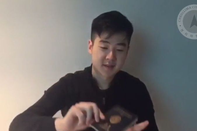 Mladík ve videu tvrdí, že je synem zavražděného Kim Čong-nama