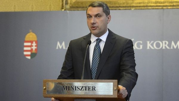 Orbán jako premiér skončí a Fidesz do voleb nepovede, spekulují maďarská média