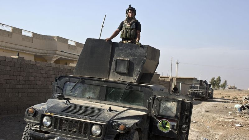 Humvee iráckých protiteroristických jednotek v Bazwaji 