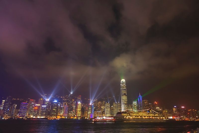 Noční panaromana Hongkongu 