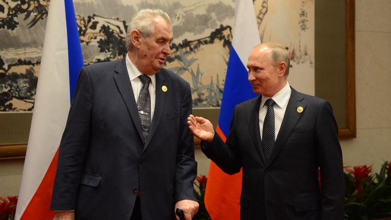 S ruským prezidentem Vladimírem Putinem s česká hlava státu setkává poměrně často. Znovu se uvidí při květnových oslavách konce války v Moskvě.