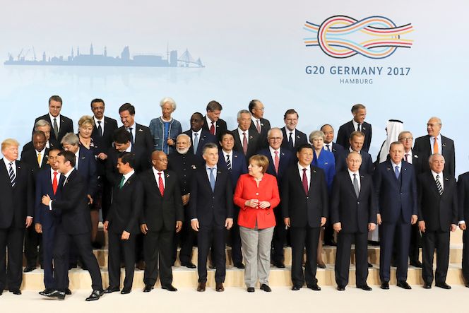 Účastníci vrcholné schůzky zemí skupiny G20 v Hamburku. 