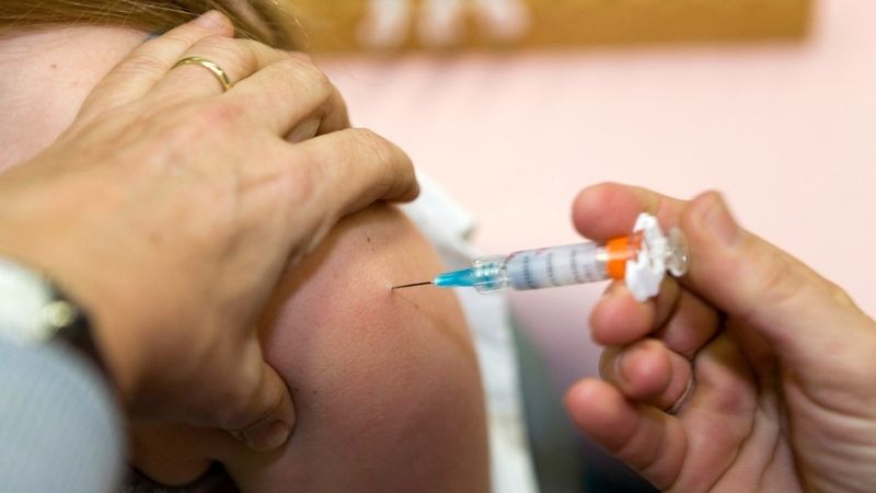 Nová vakcína chrání proti devíti typům papilomavirů. 